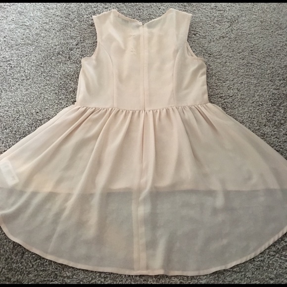 Forever 21 Peplum Top - Picture 4 of 5